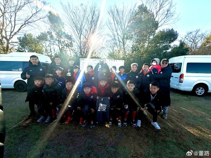  8戰(zhàn)全勝奪日本杯賽冠軍！中國足球小將發(fā)布感謝信