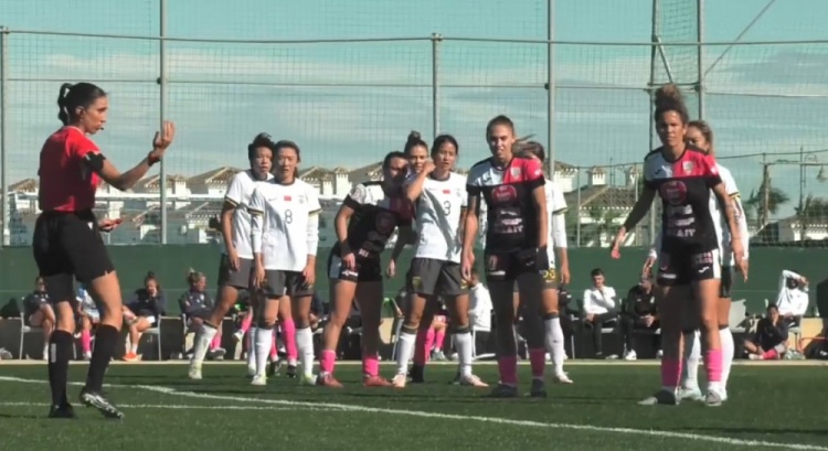  唐佳麗梅開二度、邵子欽破門，中國(guó)女足3-2擊敗Alhama俱樂部女足
