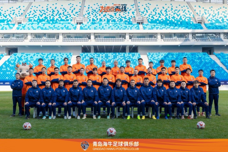  青島海牛一線隊(duì)名單：老將鄭龍、薩里奇坐鎮(zhèn)，金洋洋等新援在列