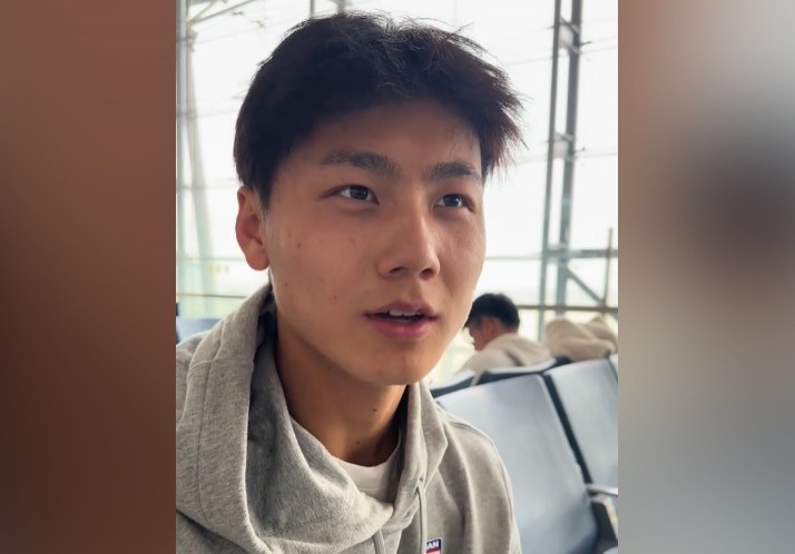  為何半場過后不久被換下？毛偉杰：兩條腿特別緊，李導(dǎo)怕我受傷