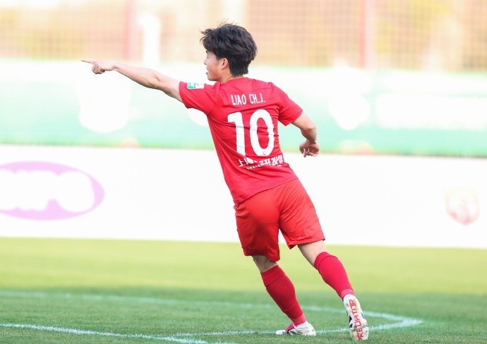  上海海港富盛經(jīng)開(kāi)隊(duì)2：1戰(zhàn)勝對(duì)手，取得2025中乙聯(lián)賽開(kāi)門(mén)紅