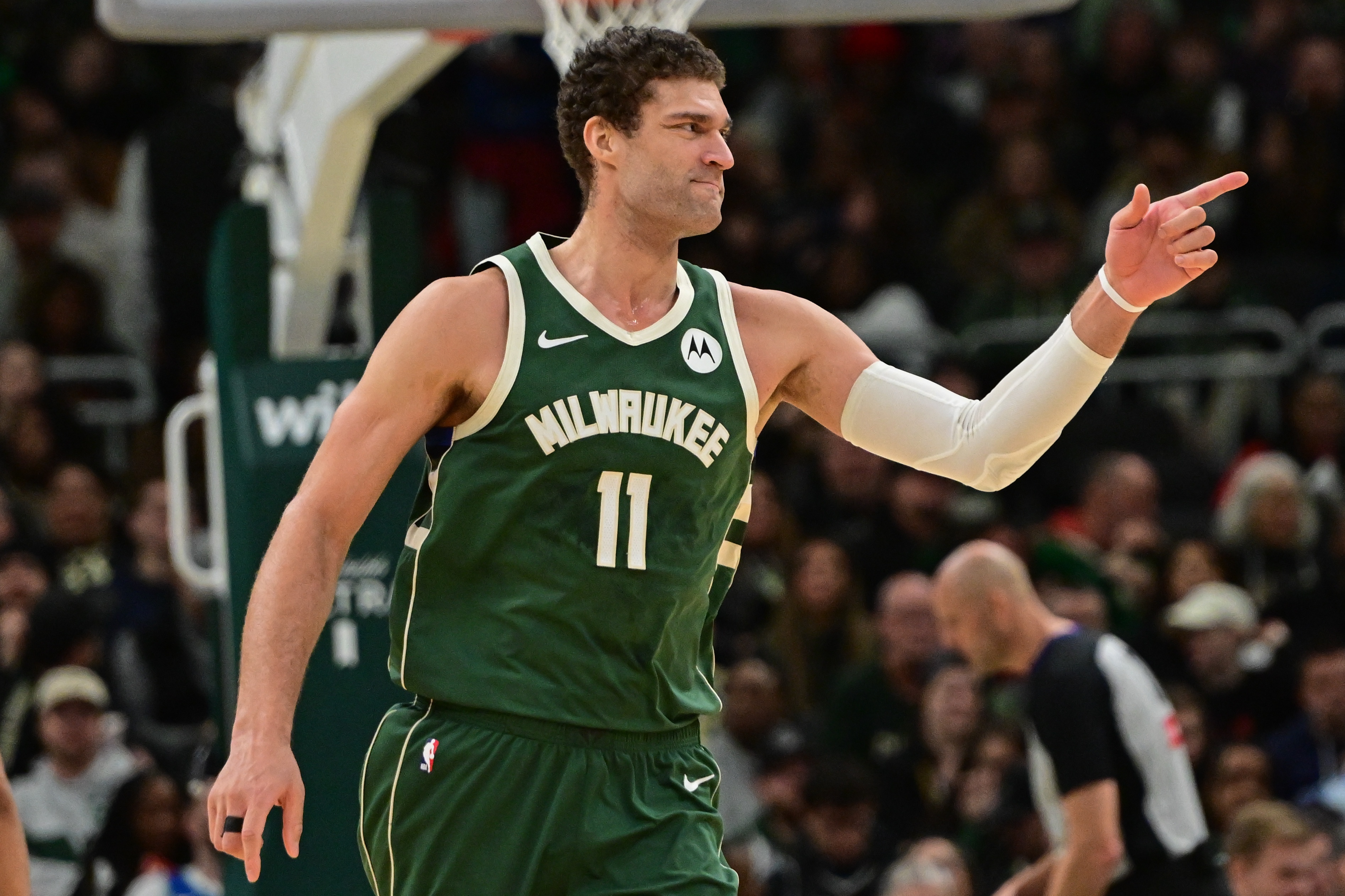  3B中鋒！大洛佩茲蓋帽數(shù)2038次超越加內(nèi)特 升至NBA歷史第18位