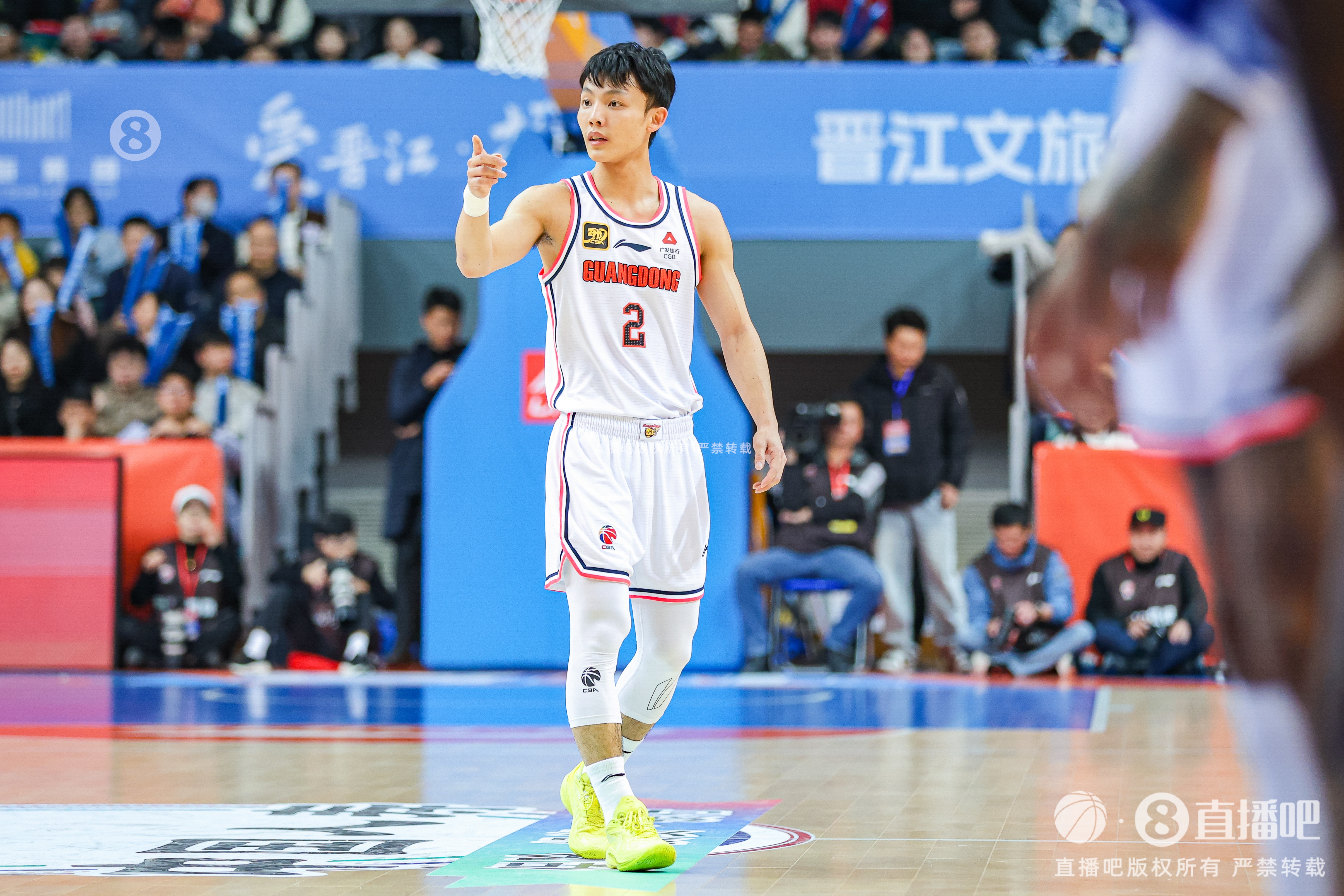  徐杰：身高不是打籃球的唯一標準 努力、勤奮、自律也是天賦